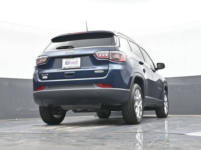 Used 2024 Jeep Compass Latitude AWD/4WD image 45