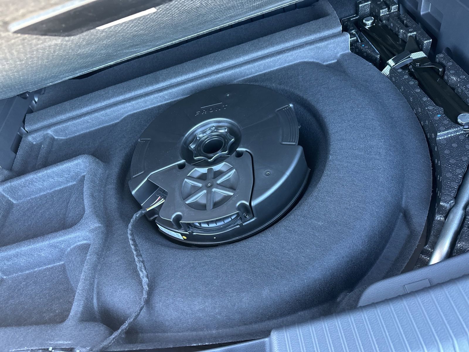 New 2026 Volkswagen Atlas Cross Sport SEL Premium R-Line image 21