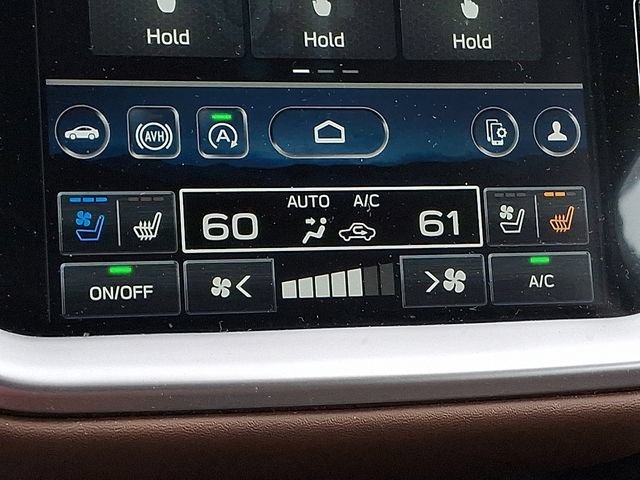 Certified 2025 Subaru Outback Touring AWD/4WD image 18