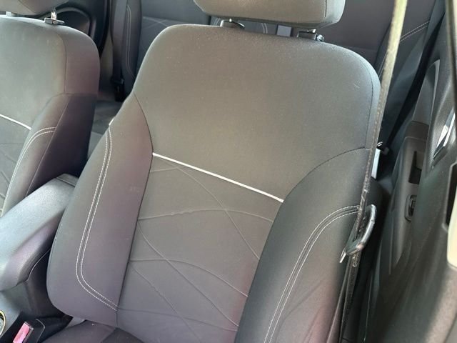 Used 2014 Ford Fiesta SE w/ Comfort Package FWD image 10