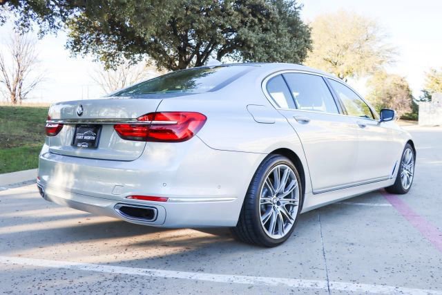 Used 2019 BMW 740i w/ Executive Package image 7