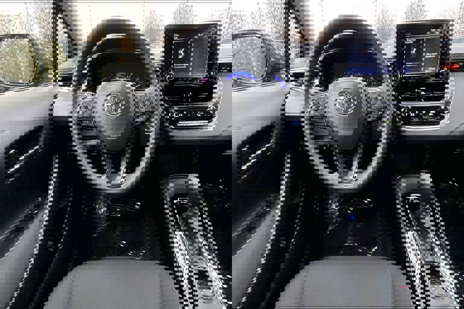 Used 2022 Toyota Corolla LE image 6