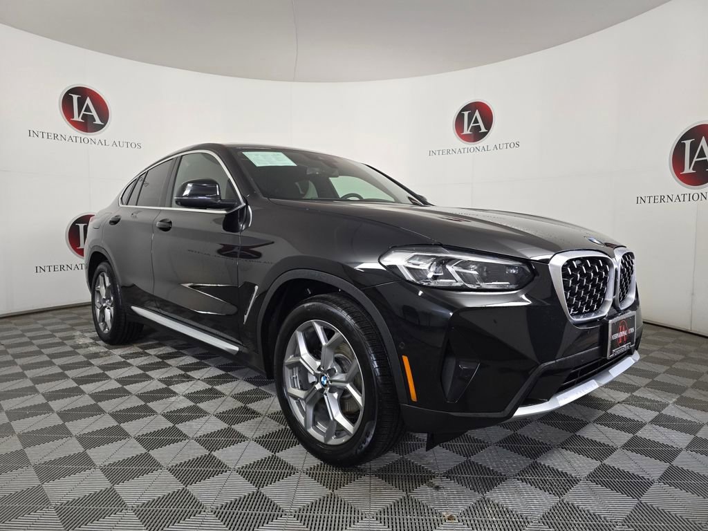 Certified 2023 BMW X4 xDrive30i w/ Premium Package image 1
