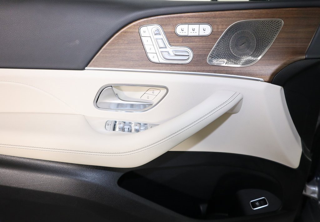 Certified 2025 Mercedes-Benz GLE 450 4MATIC image 9