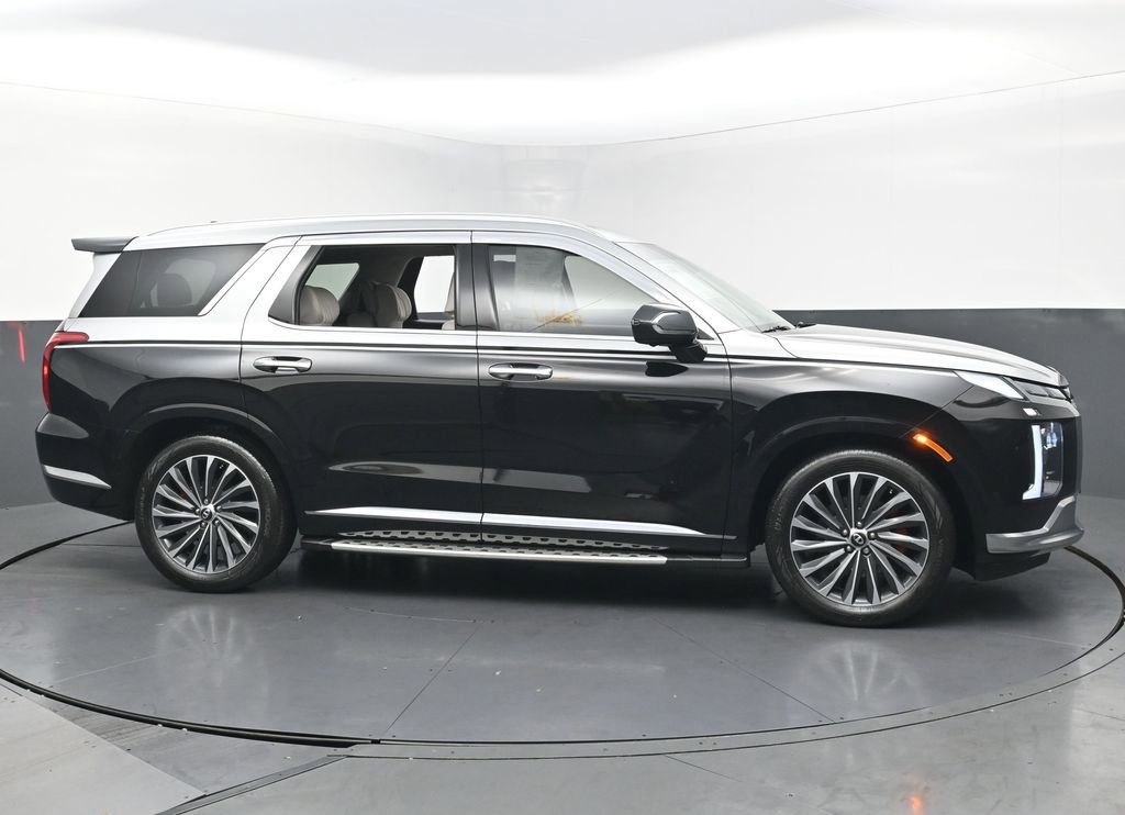 Used 2023 Hyundai Palisade Calligraphy w/ Cargo Package image 6