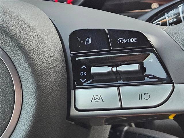 Used 2021 Hyundai Elantra SE FWD image 24