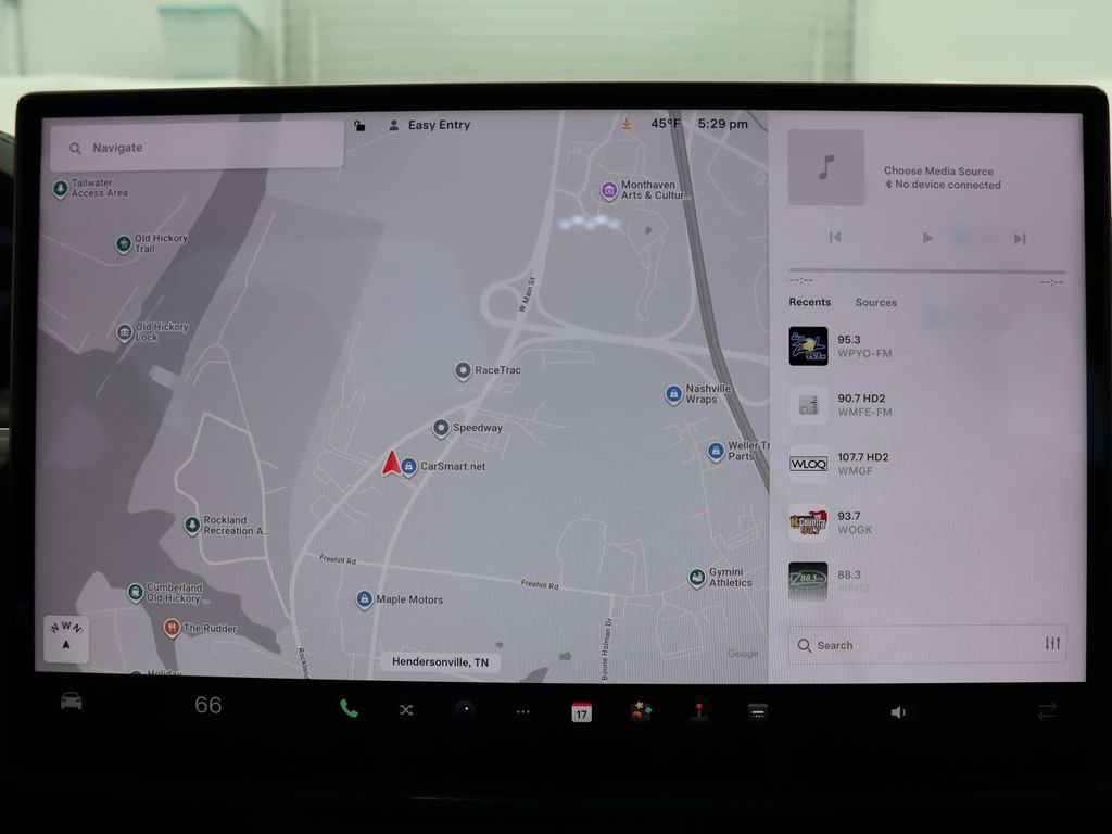 Used 2024 Tesla Model X image 22