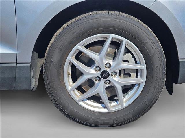 Used 2023 Ford Edge SEL image 20