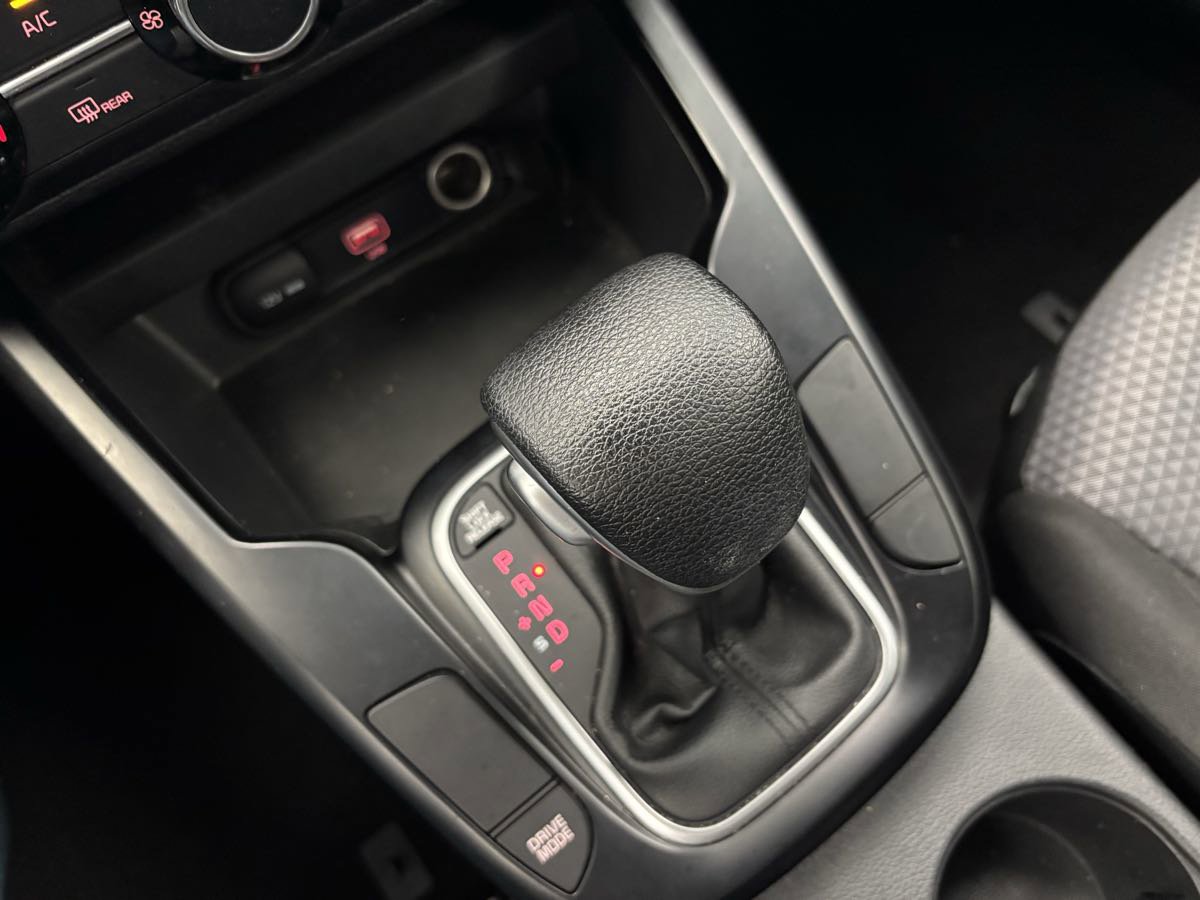 Used 2022 Kia Soul LX FWD image 23