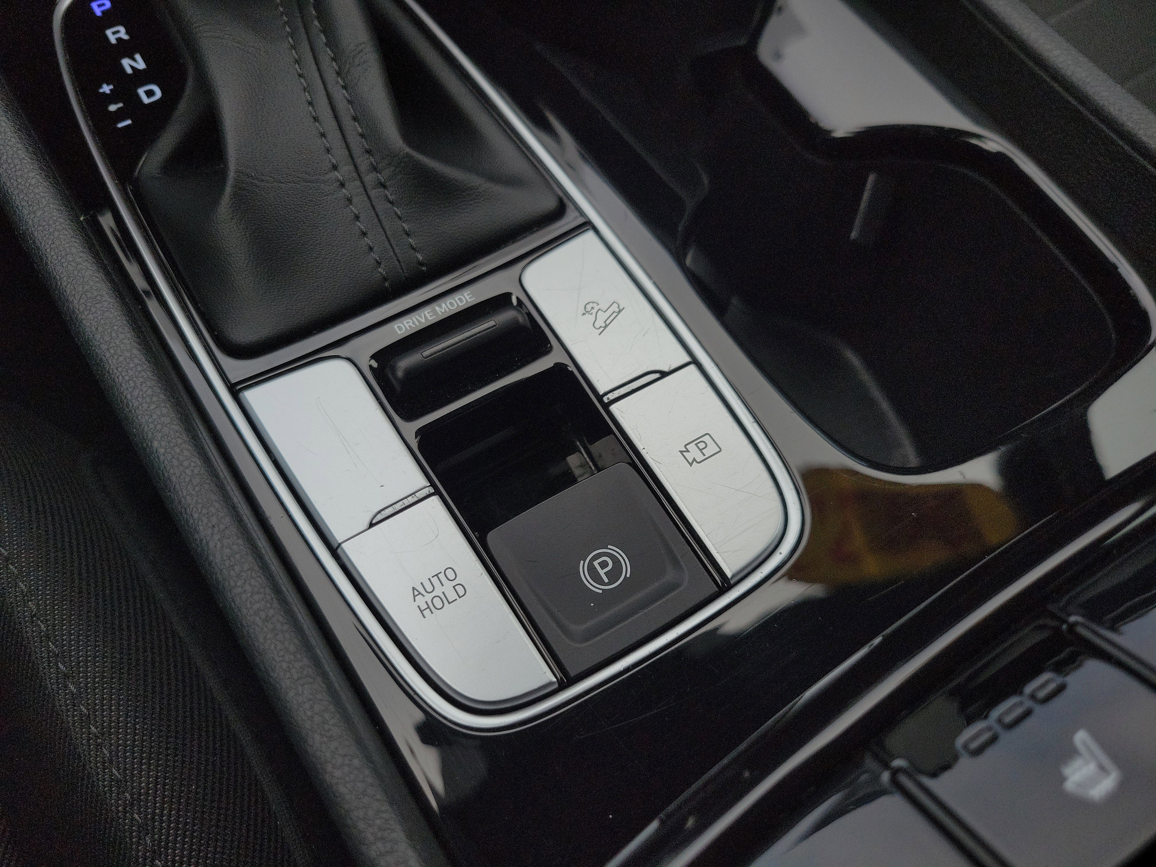 Used 2022 Hyundai Santa Cruz SEL w/ Activity Package image 24