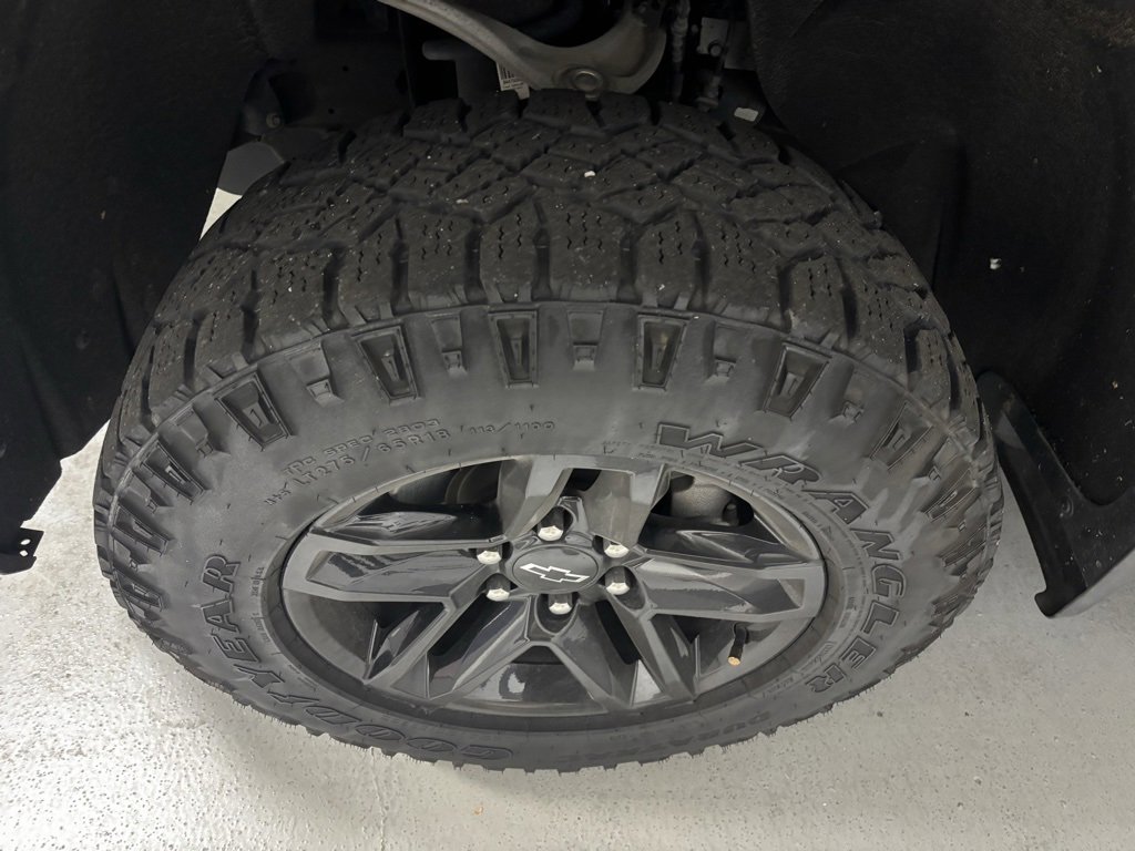 Used 2020 Chevrolet Silverado 1500 Custom Trail Boss w/ Custom Convenience Package image 6