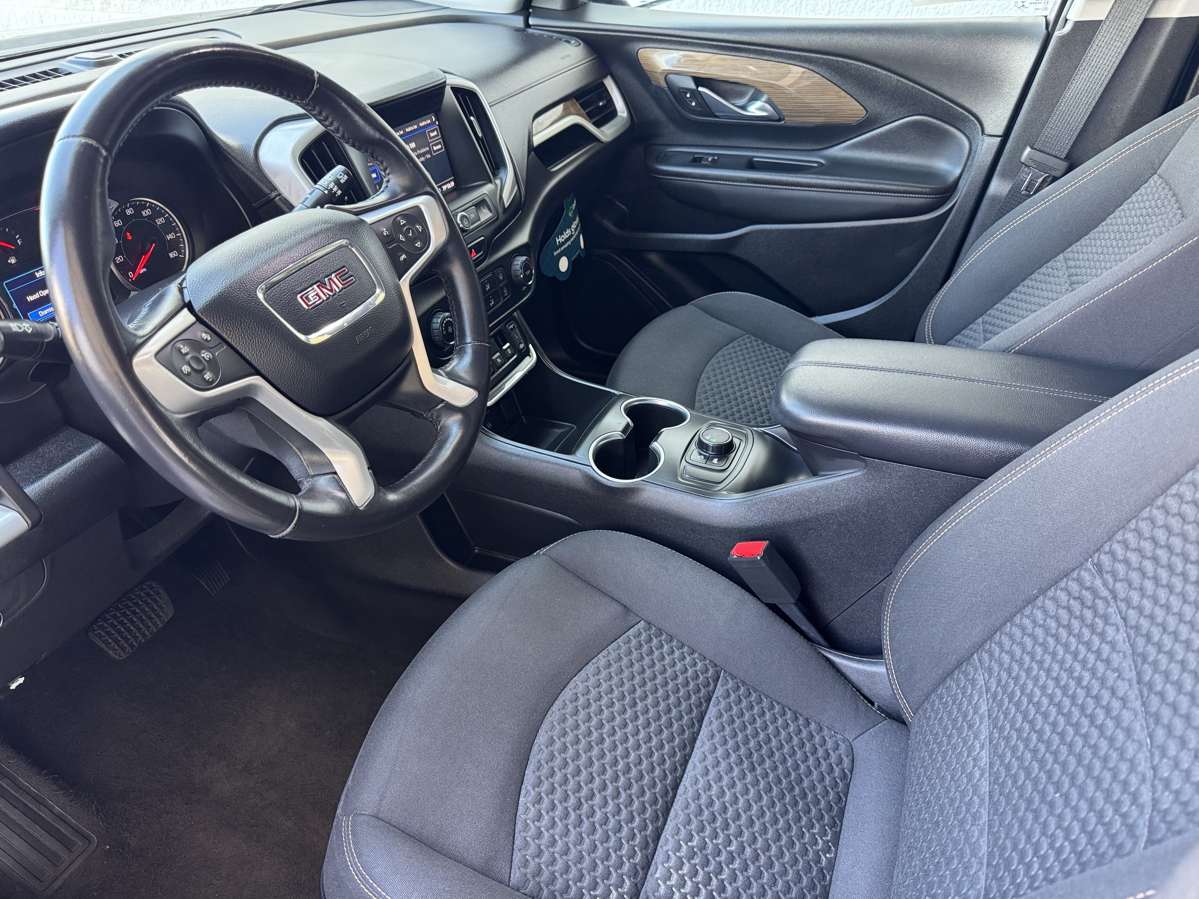 Used 2020 GMC Terrain SLE w/ Elevation Edition FWD image 8