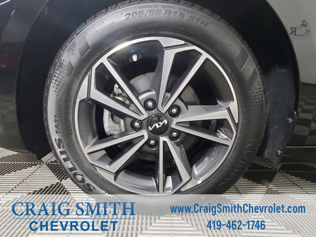 Used 2022 Kia Forte LXS w/ LXS Technology Package FWD image 28