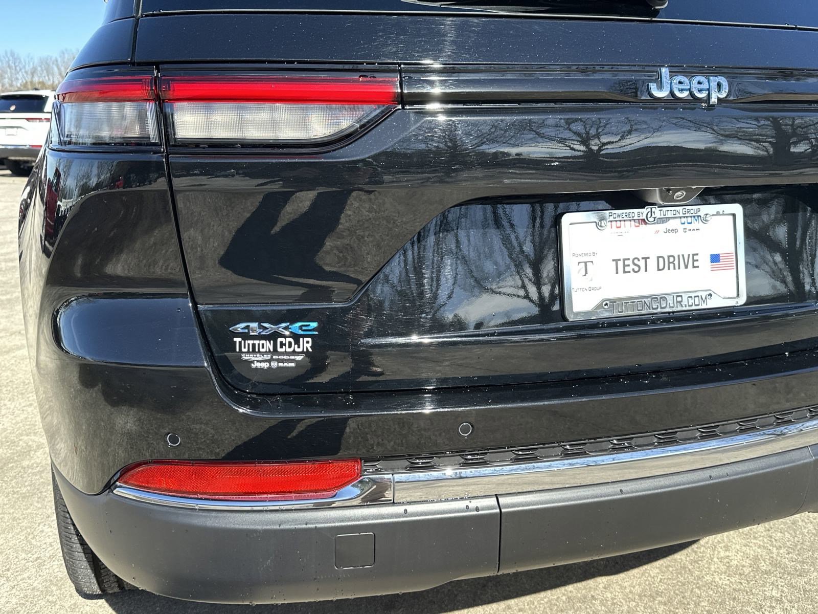 New 2024 Jeep Grand Cherokee Limited 4xe w/ Luxury Tech Group II AWD/4WD image 28