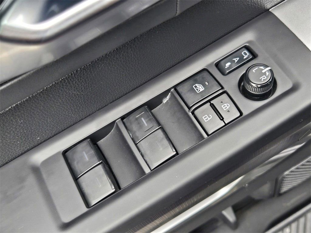 Used 2022 Toyota Tundra Platinum w/ Advanced Package image 21