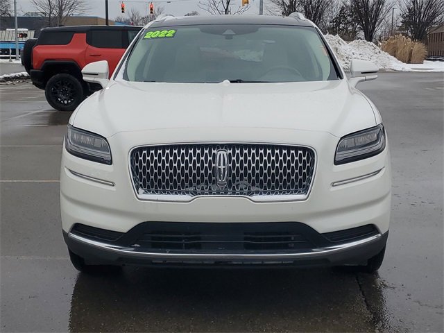 Used 2022 Lincoln Nautilus Reserve image 2