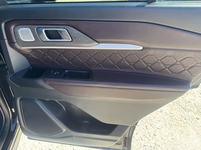 Used 2025 Ford Explorer Platinum w/ LUX Leather Package image 28