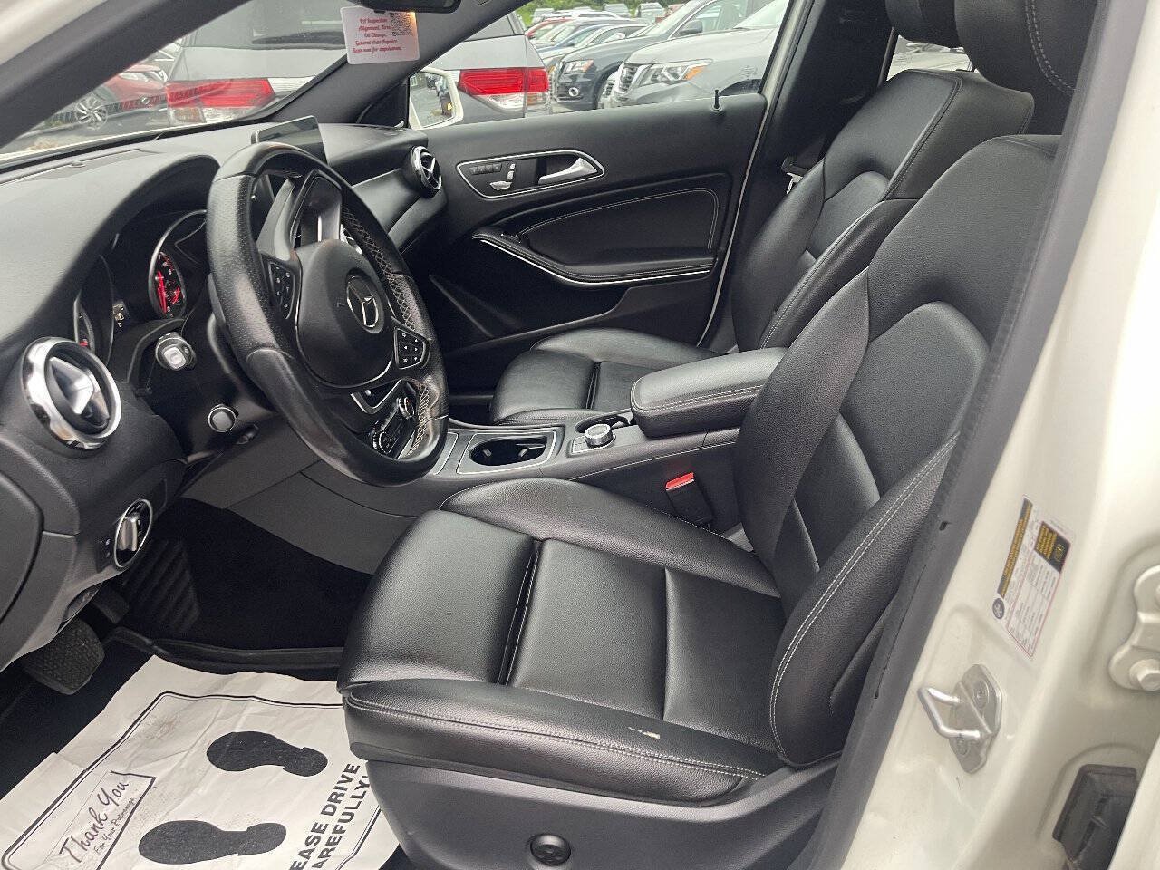 Used 2018 Mercedes-Benz GLA 250 4MATIC image 9
