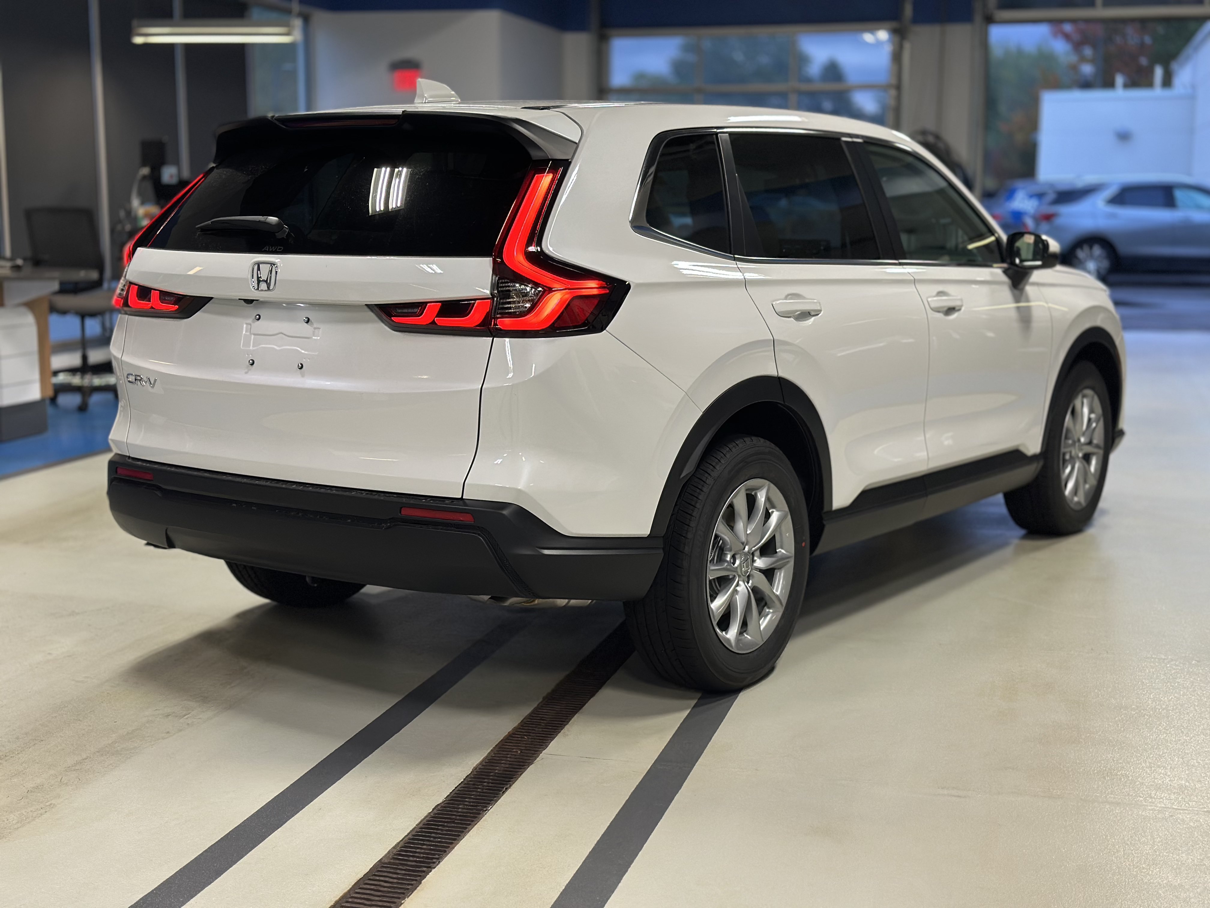 New 2026 Honda CR-V EX image 4