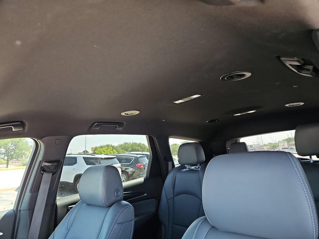 Used 2024 Buick Enclave Premium FWD image 19