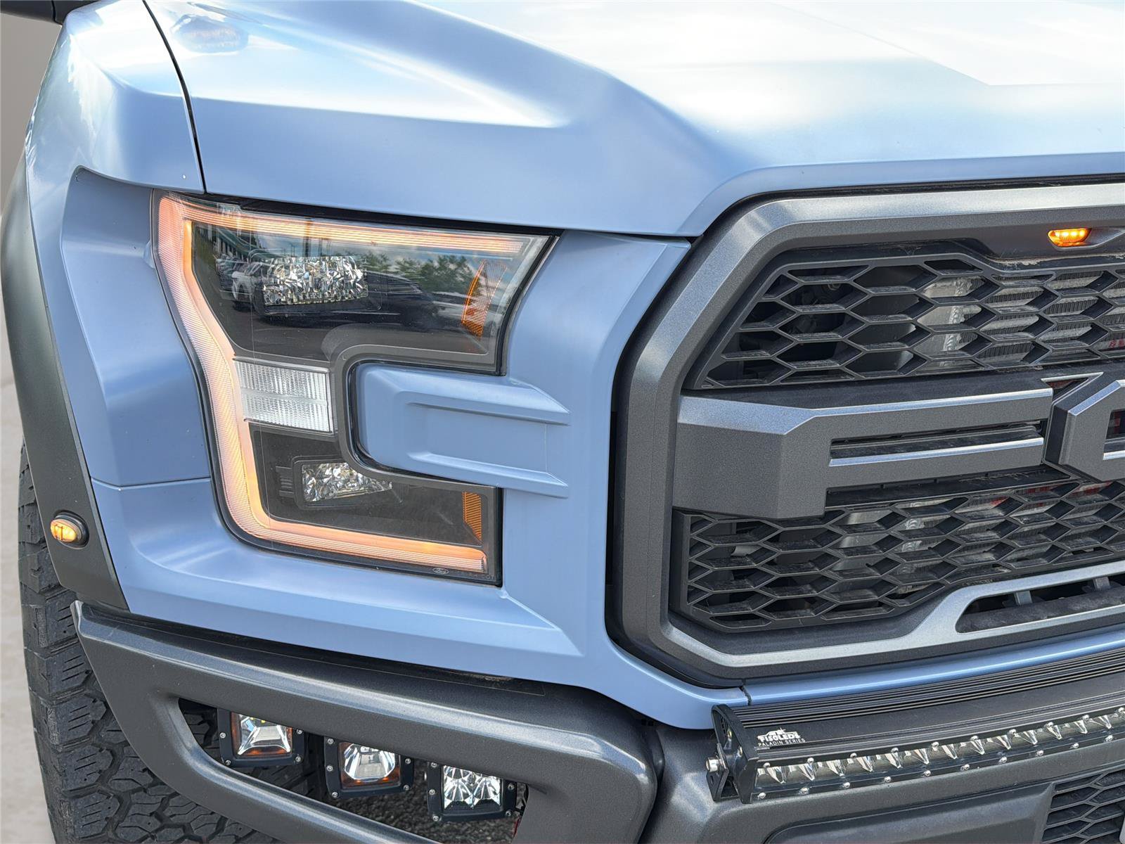 Used 2020 Ford F150 Raptor w/ Equipment Group 802A Luxury AWD/4WD image 32