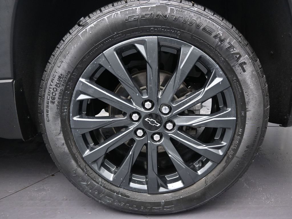 Used 2023 Chevrolet Traverse RS FWD image 10