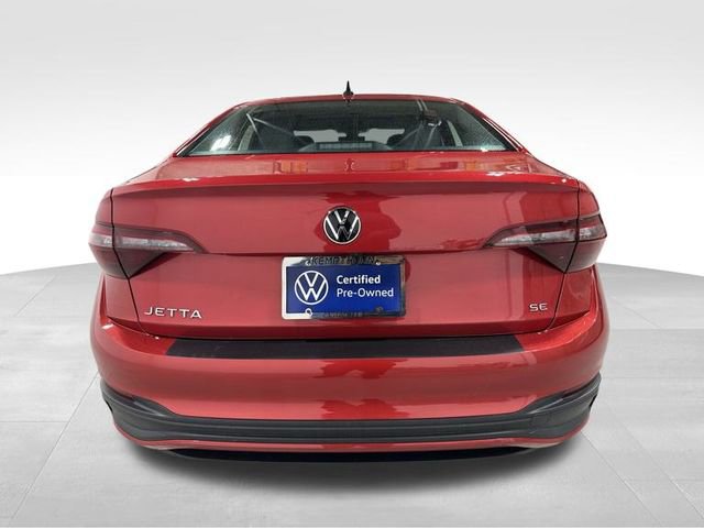 Certified 2022 Volkswagen Jetta SE image 8