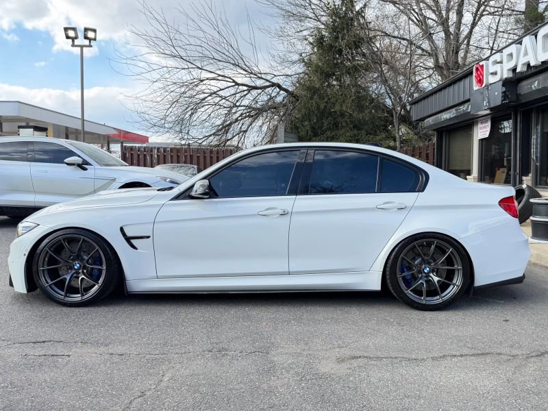 Used 2018 BMW M3 w/ Competition Package RWD image 9