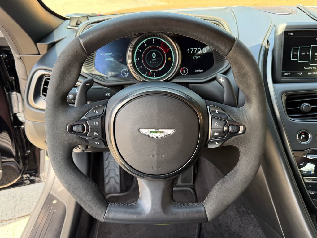 Used 2019 Aston Martin DB11 AMR image 28
