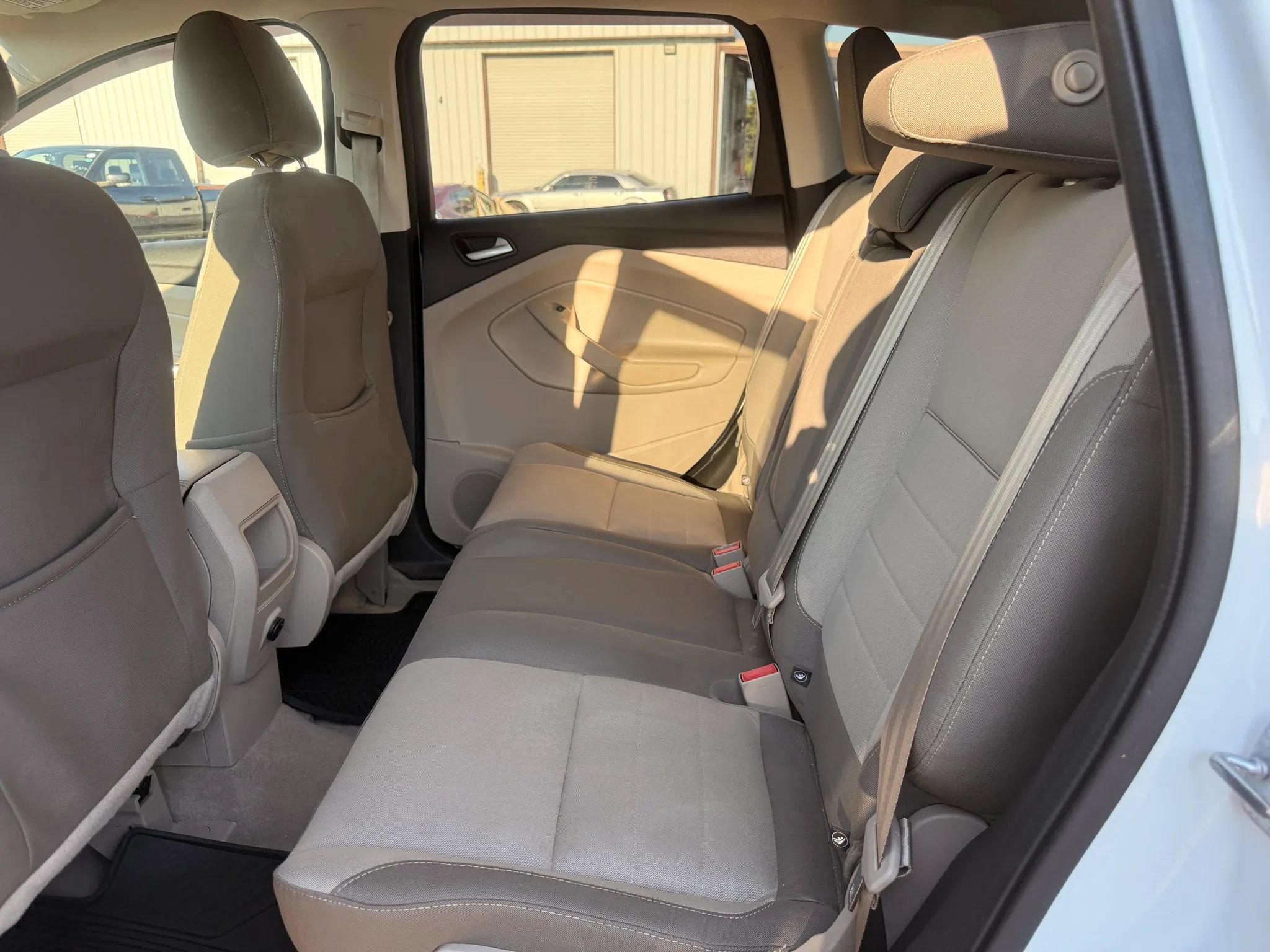 Used 2015 Ford Escape SE FWD image 21