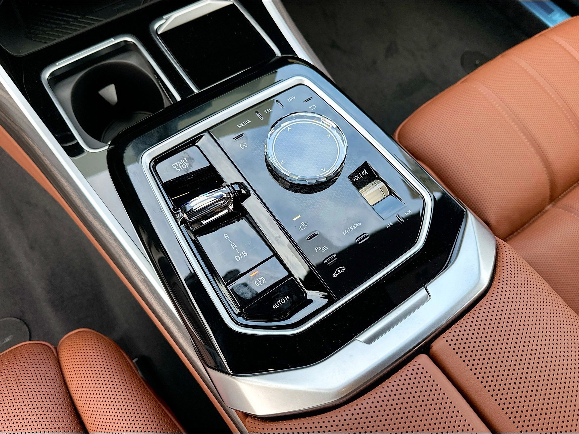 New 2025 BMW i7 xDrive60 image 32