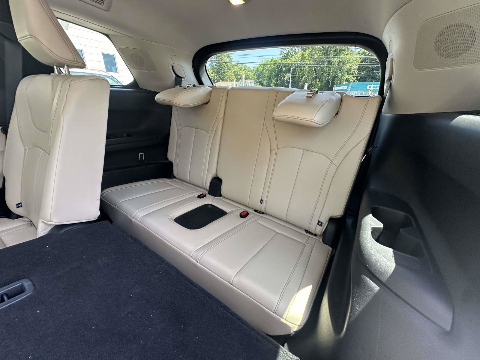 Used 2023 INFINITI QX60 Luxe w/ Cargo Package AWD/4WD image 22