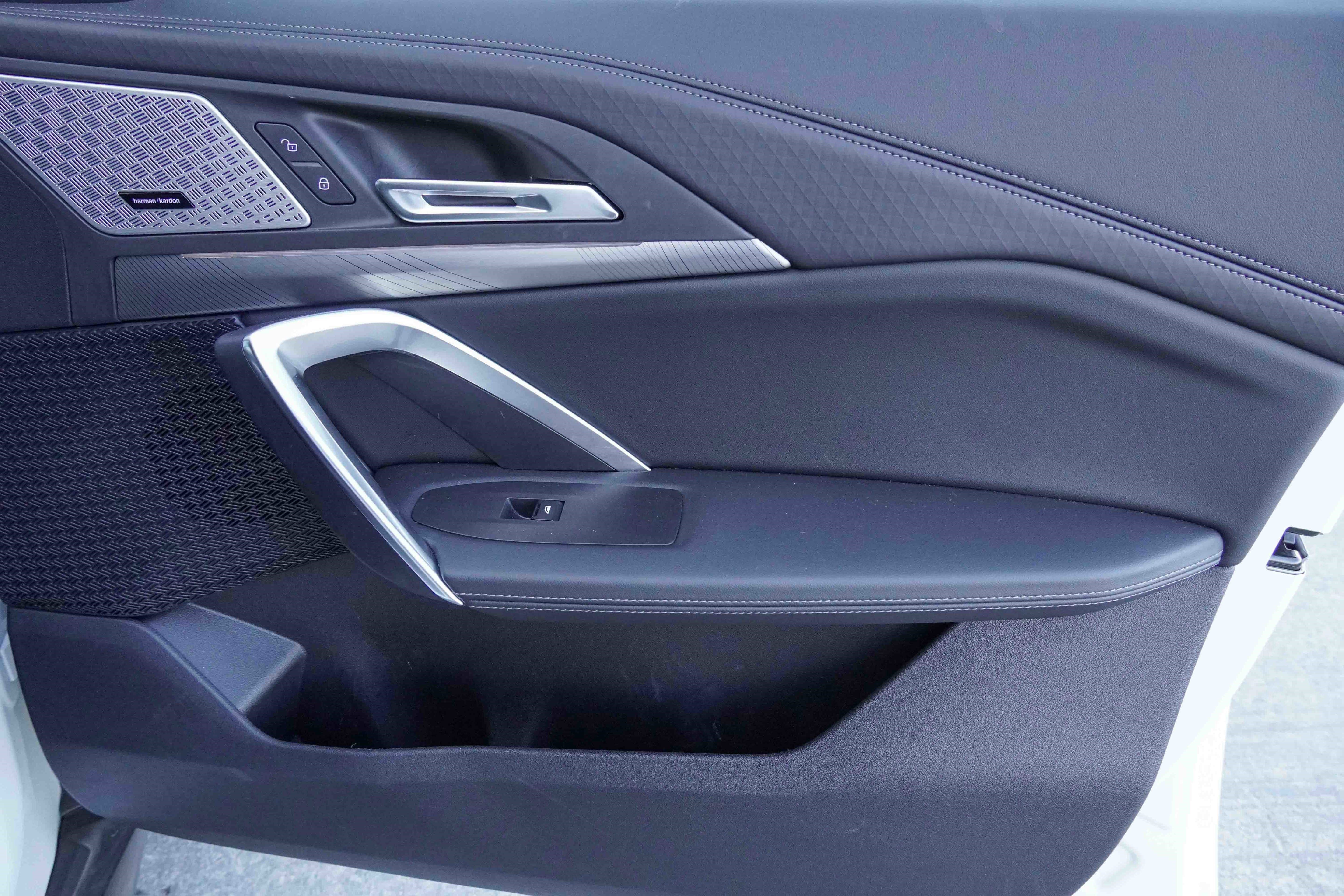 Certified 2025 BMW X2 xDrive28i w/ Premium Package image 30