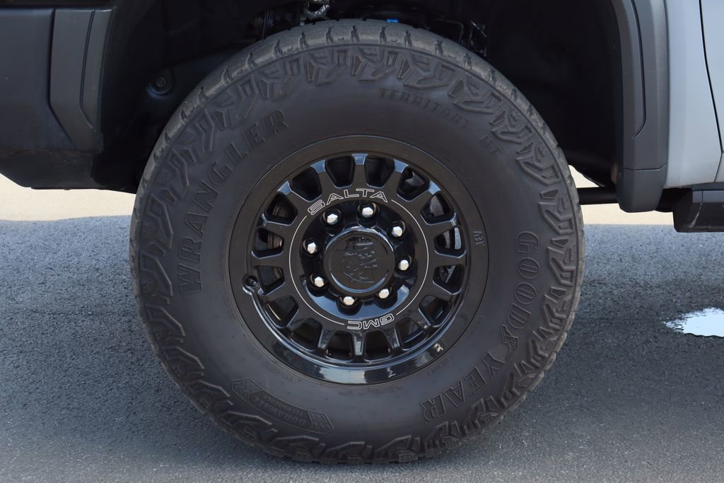 Certified 2024 GMC Sierra 2500 AT4X w/ AT4X AEV Edition image 35