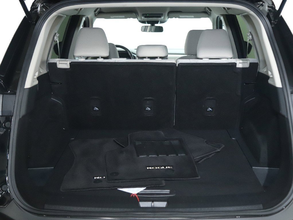 Certified 2023 Nissan Rogue SV image 29