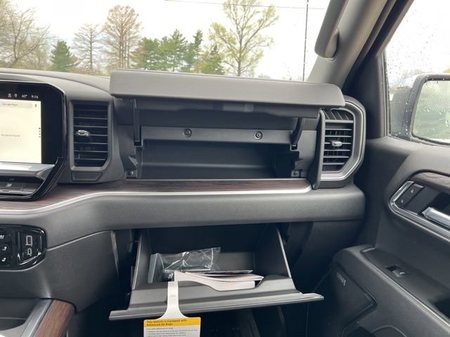 New 2026 GMC Sierra 1500 SLT image 22
