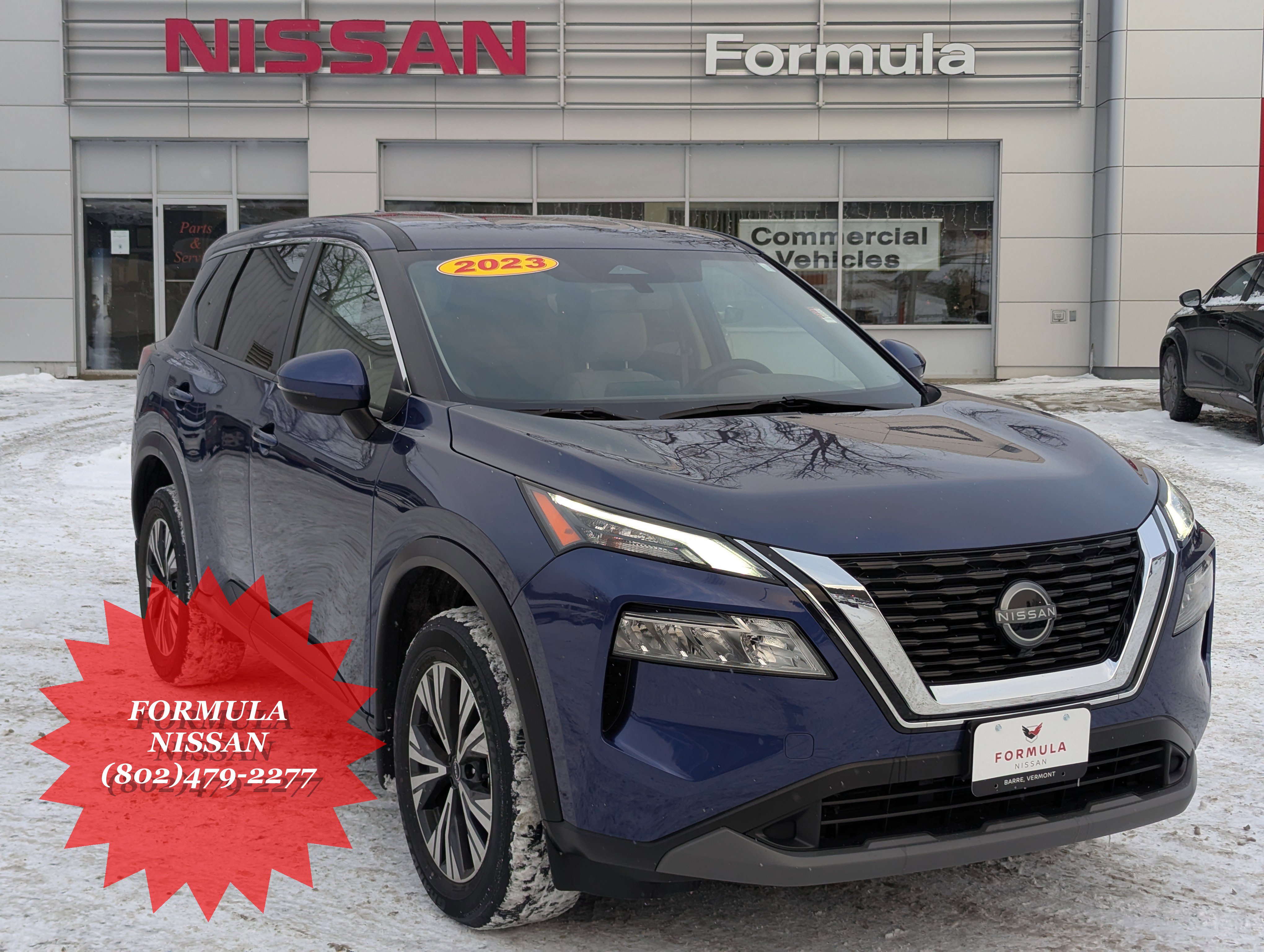 Used 2023 Nissan Rogue SV image 1