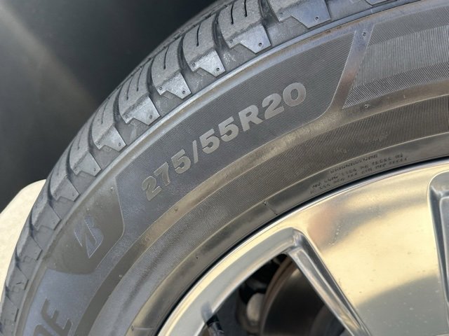 Certified 2020 Chevrolet Suburban Premier w/ Premier 6.2L Value Package image 38