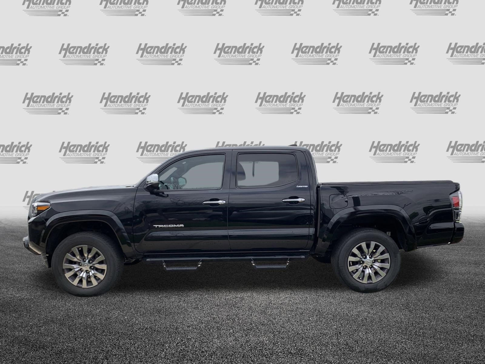 Used 2021 Toyota Tacoma Limited image 7