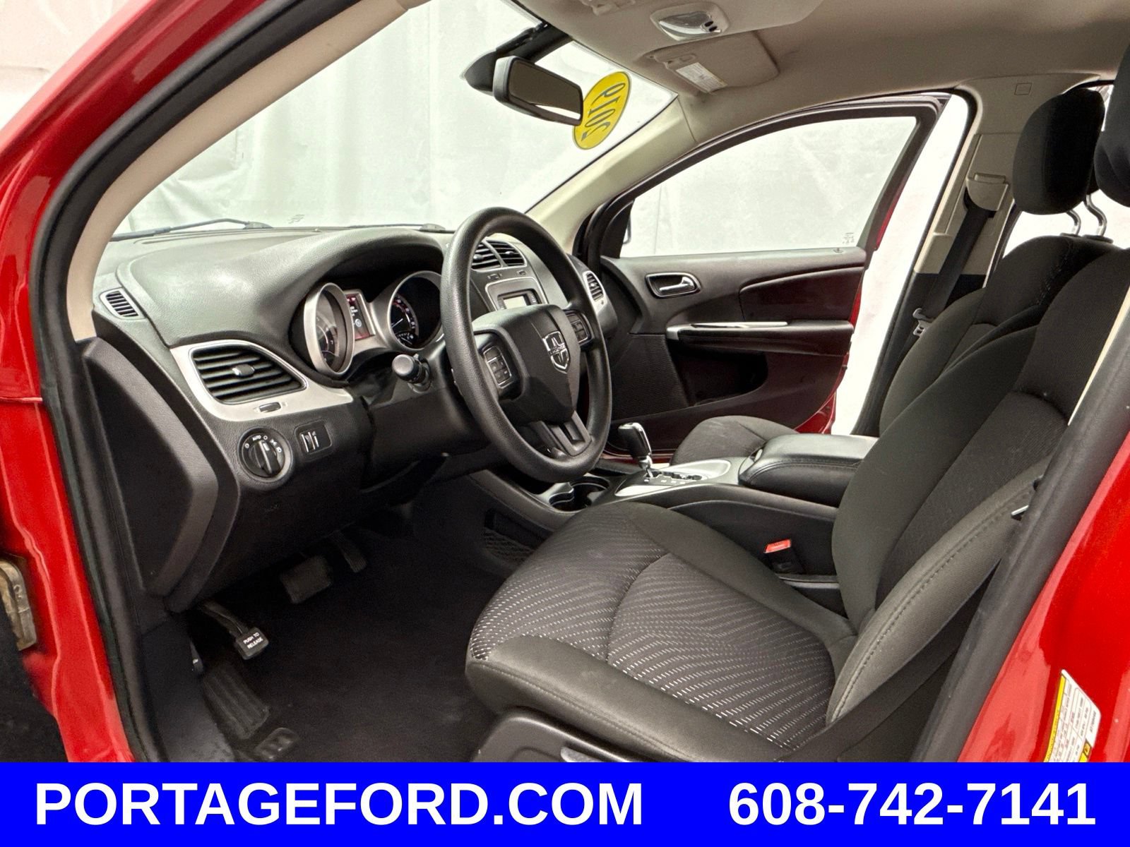 Used 2019 Dodge Journey SE FWD image 11