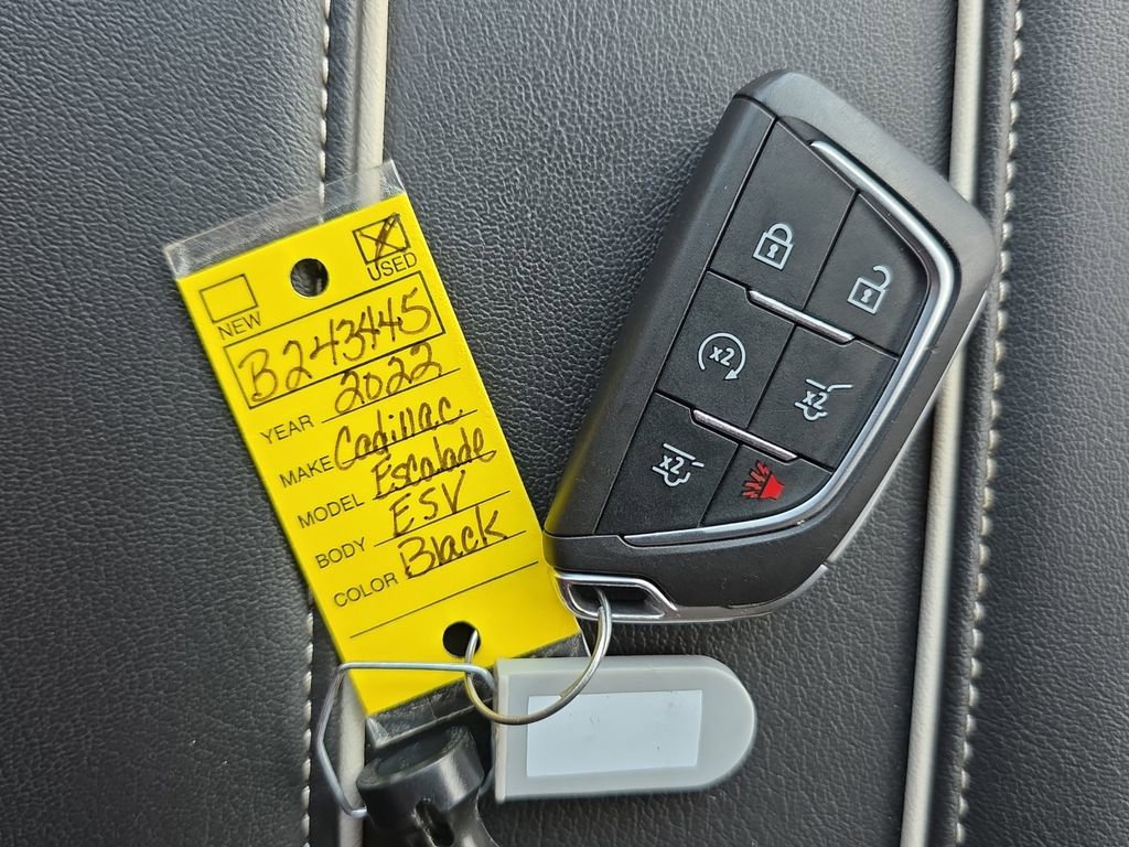 Used 2022 Cadillac Escalade ESV Premium Luxury image 22
