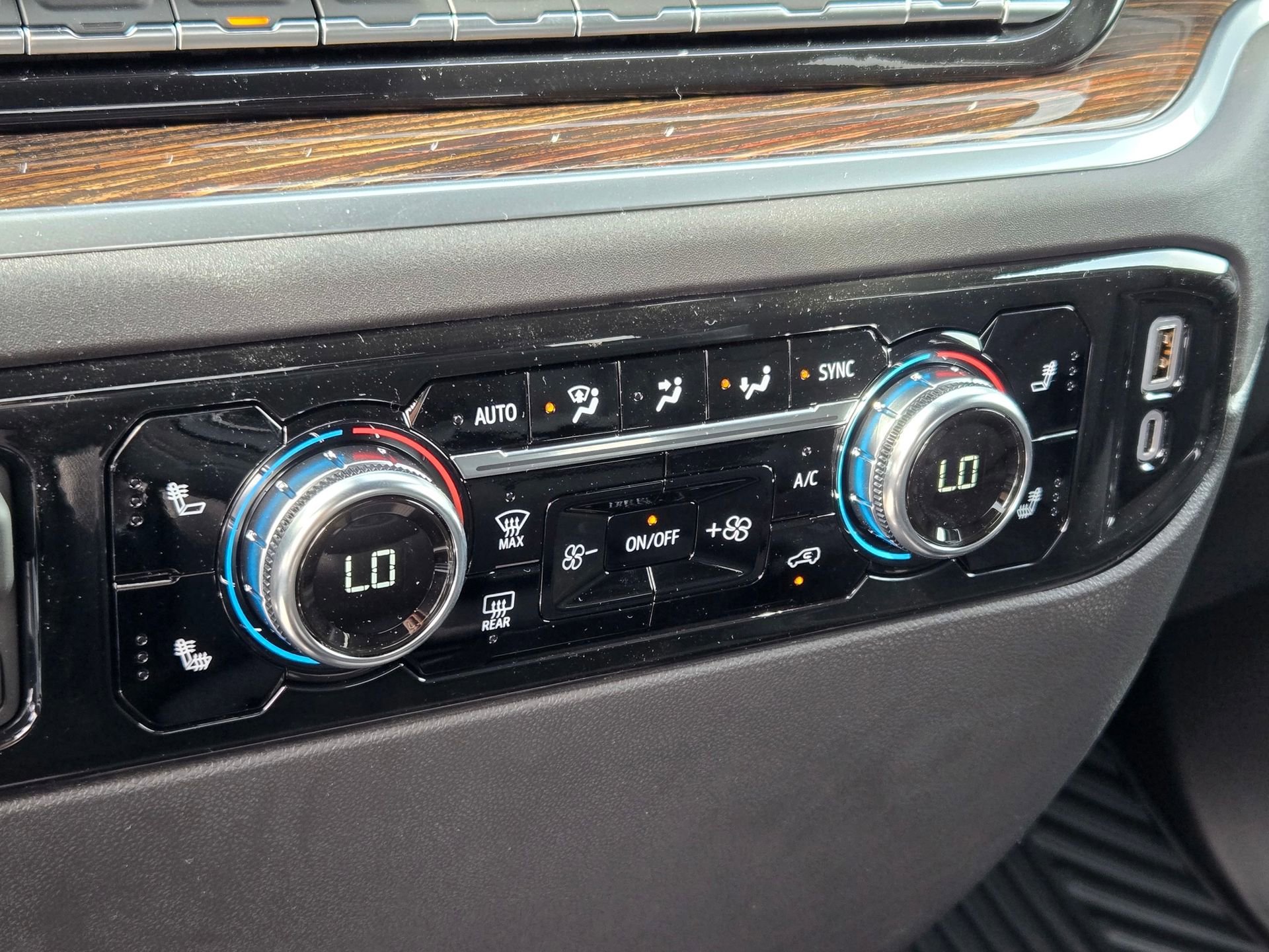 New 2026 GMC Sierra 1500 Elevation AWD/4WD image 38
