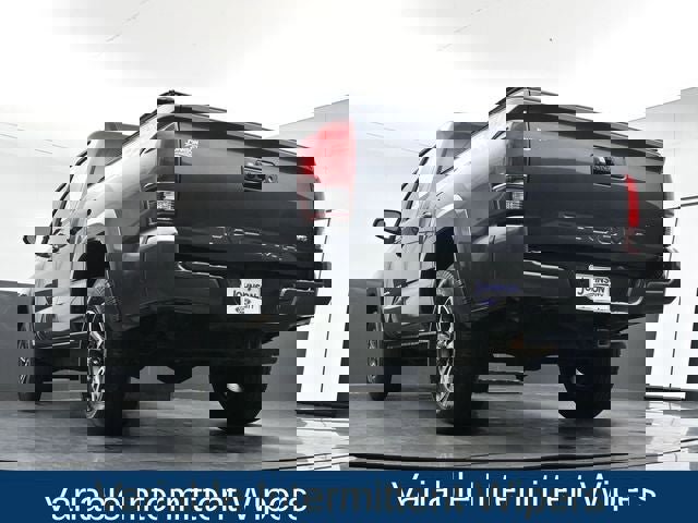 Used 2018 Toyota Tacoma TRD Sport image 30