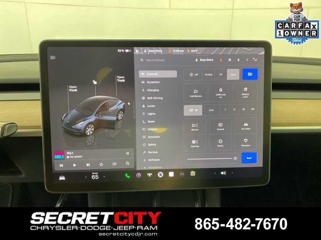 Used 2024 Tesla Model Y Long Range AWD/4WD image 17