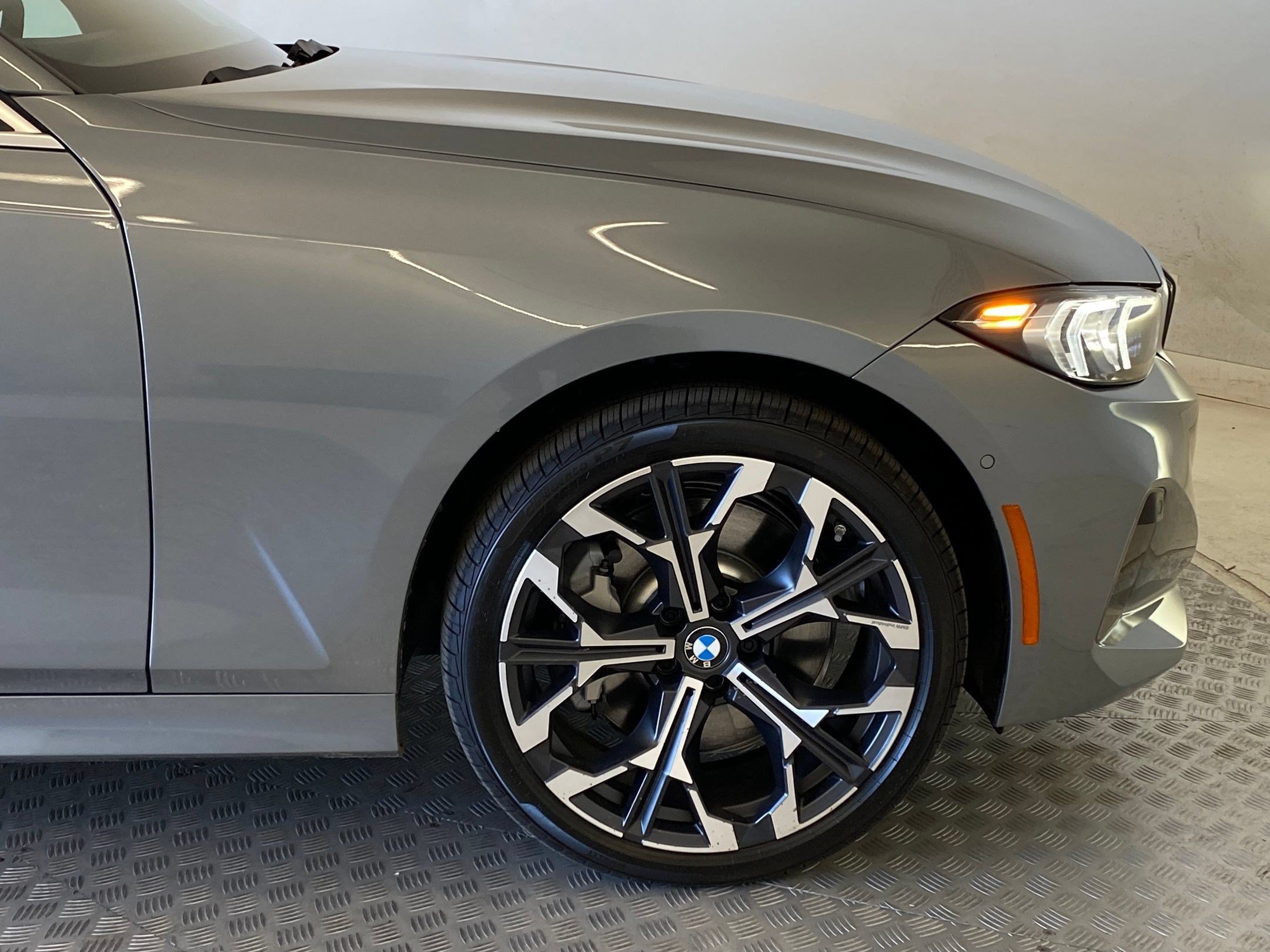 Used 2026 BMW 330i xDrive Sedan w/ Premium Package AWD/4WD image 11