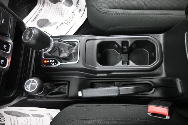 Used 2023 Jeep Wrangler Sport AWD/4WD image 18