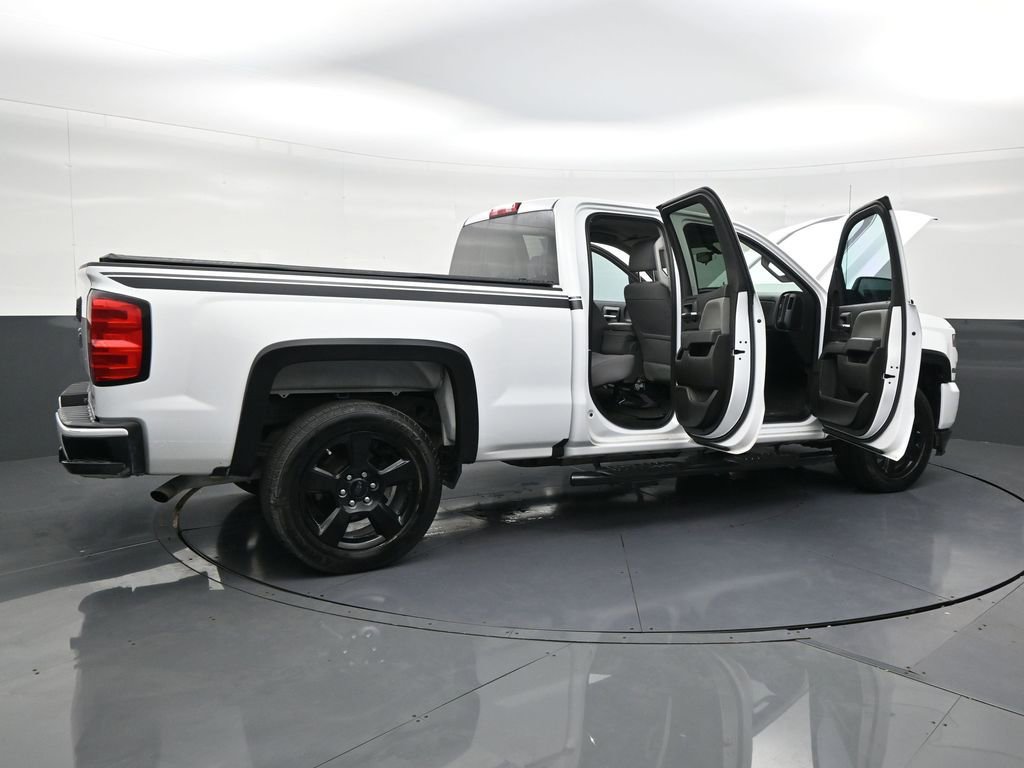 Used 2018 Chevrolet Silverado 1500 Custom w/ Custom Value Package RWD image 28