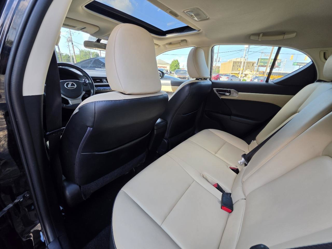Used 2014 Lexus CT 200h FWD image 40