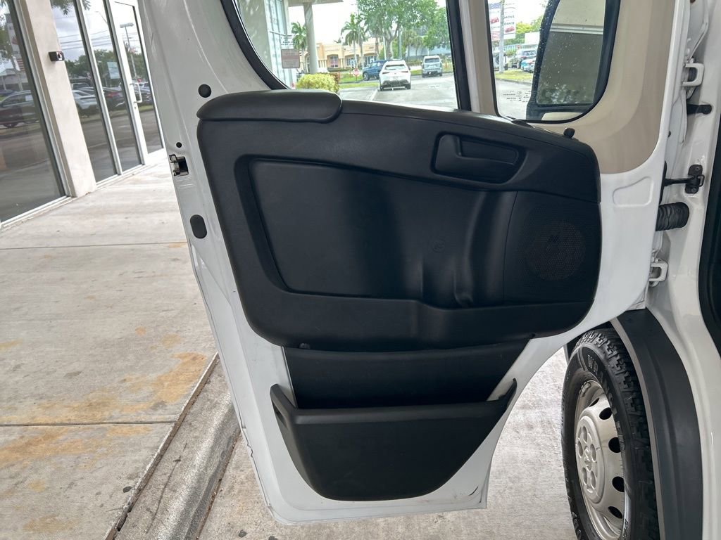 Used 2017 RAM ProMaster 2500 w/ Interior Convenience Group image 34