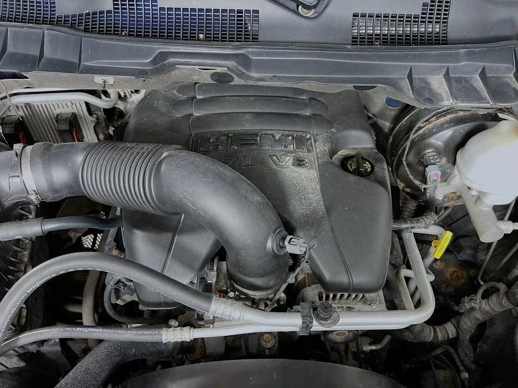 Used 2013 RAM 1500 Laramie w/ Convenience Group image 30